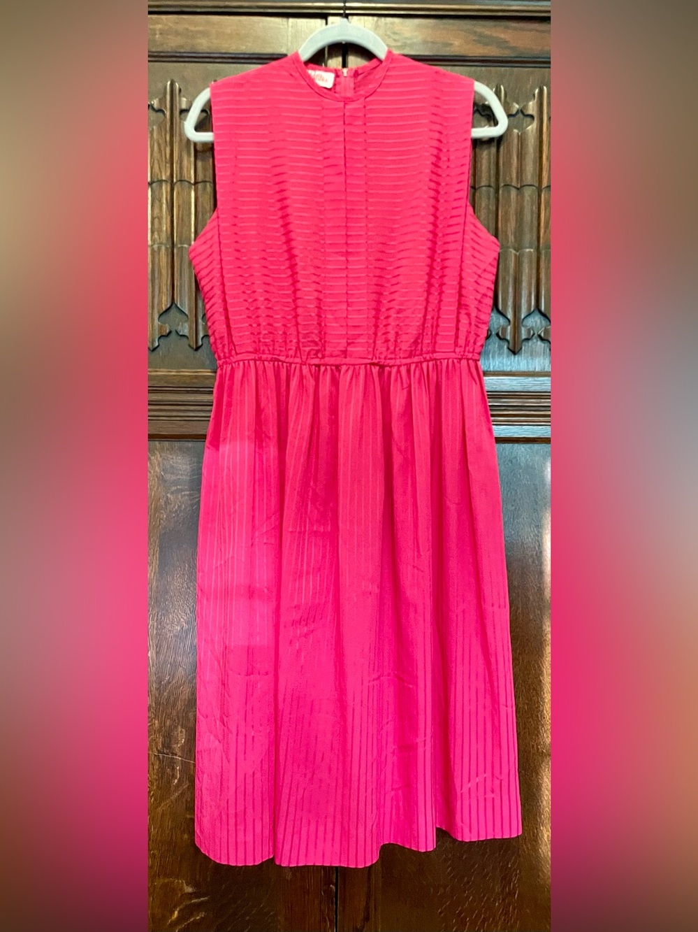 Women’s Vintage Red Sleeveless Midi-Dress Size Unknown